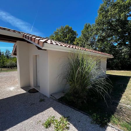 Maison indépendante 42m2. Calme et verdure :) Landorthe Esterno foto