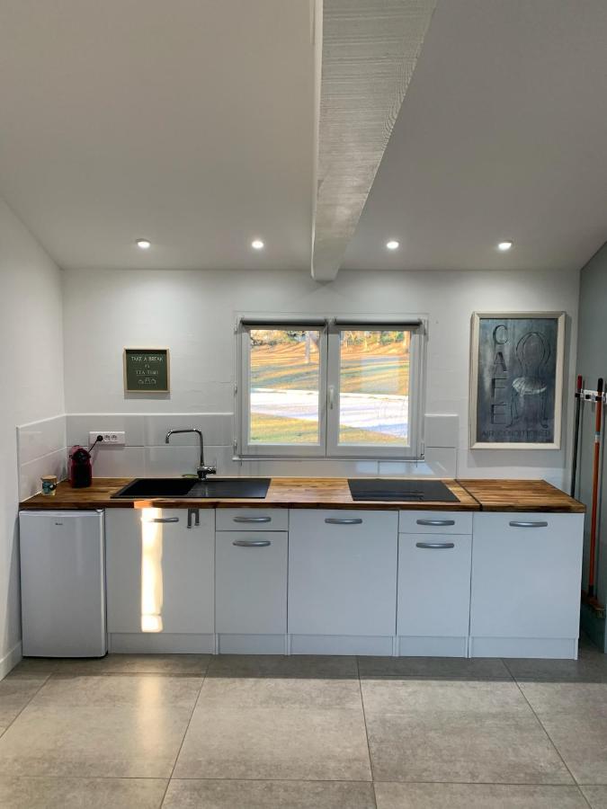 Maison indépendante 42m2. Calme et verdure :) Landorthe Esterno foto